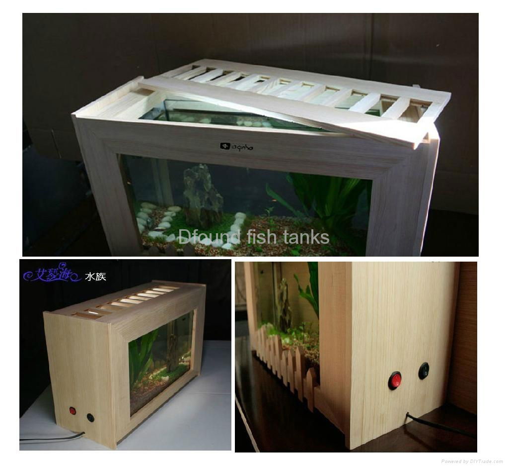 Mini Glass Fish Tank with Pine Wood