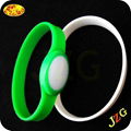 Custom Logo LED Rubber Band Hand 3