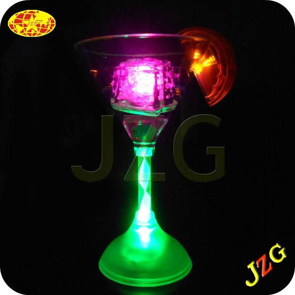 LED Flashing Ice Ball 4