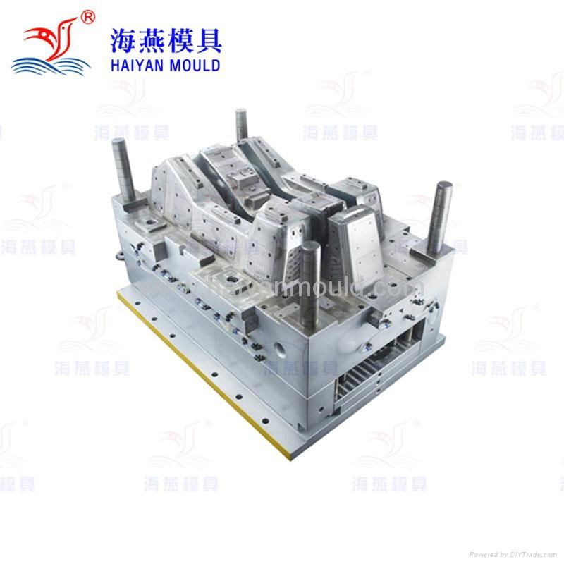 Plastic injection mould for auto console