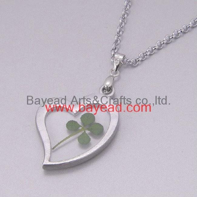 4 leaf Lucky Clover Necklace Shamrock jewelry Valentines Gift
