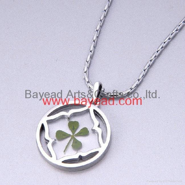 4 leaf Lucky Clover Necklace Shamrock jewelry Valentines Gift 4