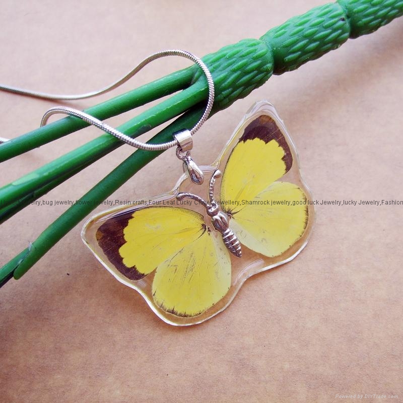 Real Butterfly in Resin Necklace Jewelry BAYEAD (China Manufacturer