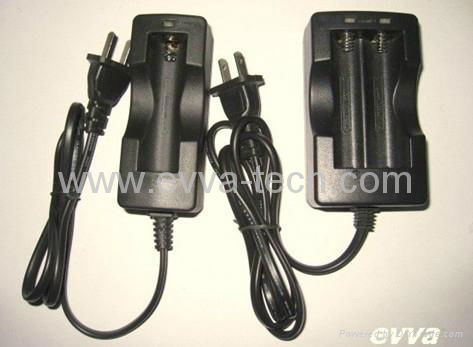 Charger for Rechargeable Flashlight Battery Protected 18650 2