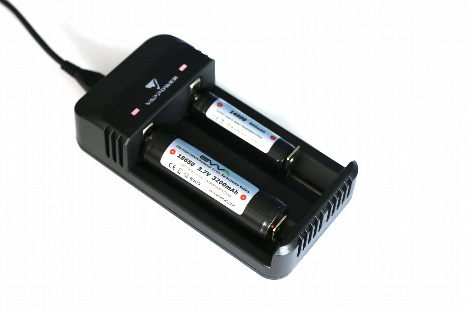 18650 rechargeable Li-ion Battery Charger 3