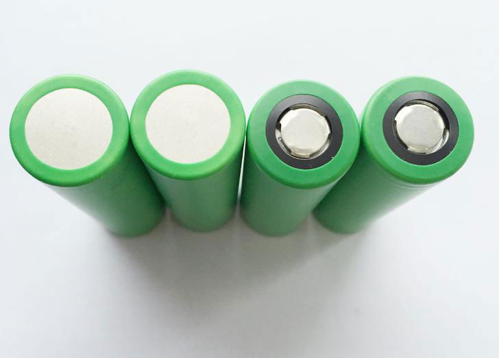 Rechargeable lithium ion battery cell 18650 3.7v 2200mah li ion battery with PCM 2
