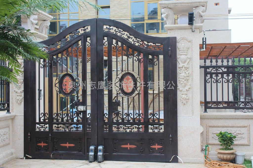 Aluminium gate