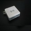 Qi无线充电宝带充电插头 多功能移动电源带充电器qi无线充