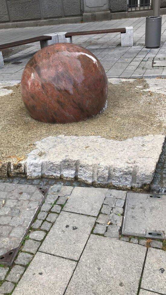 round stone fountain