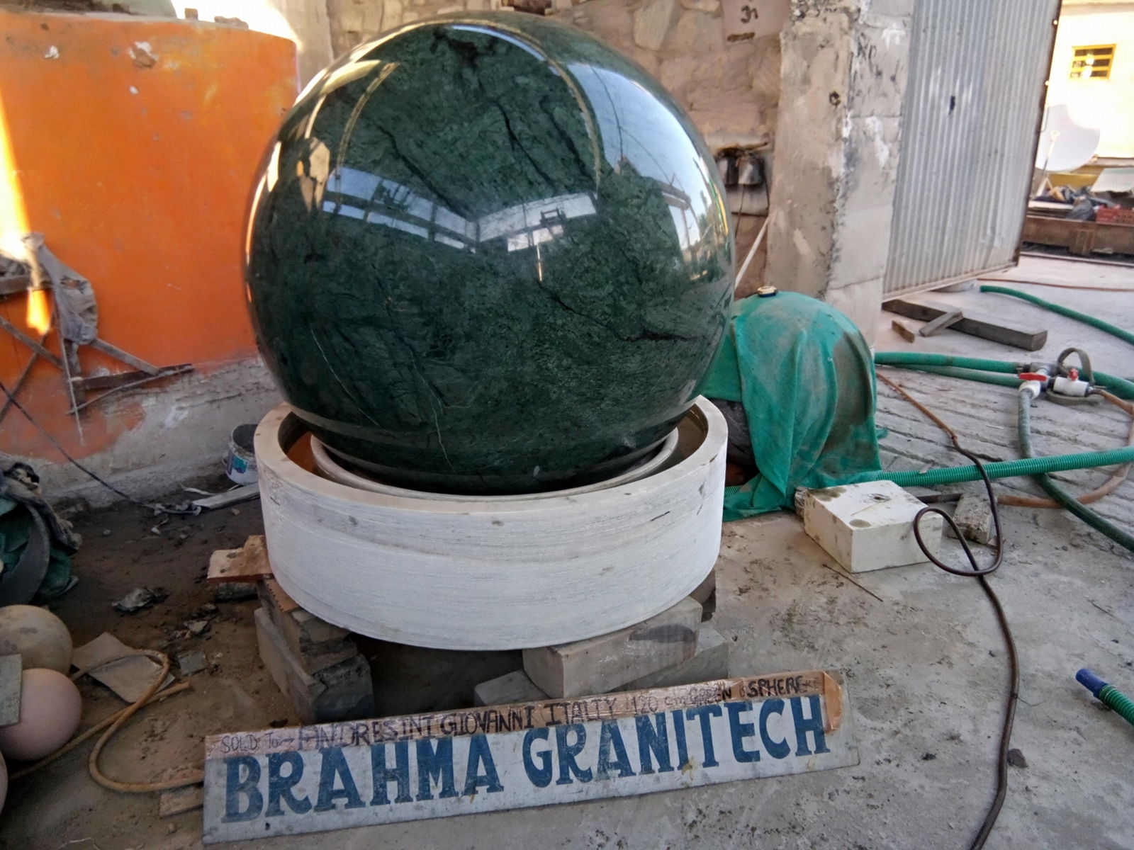 green marble ball, globe fountain, large marble ball