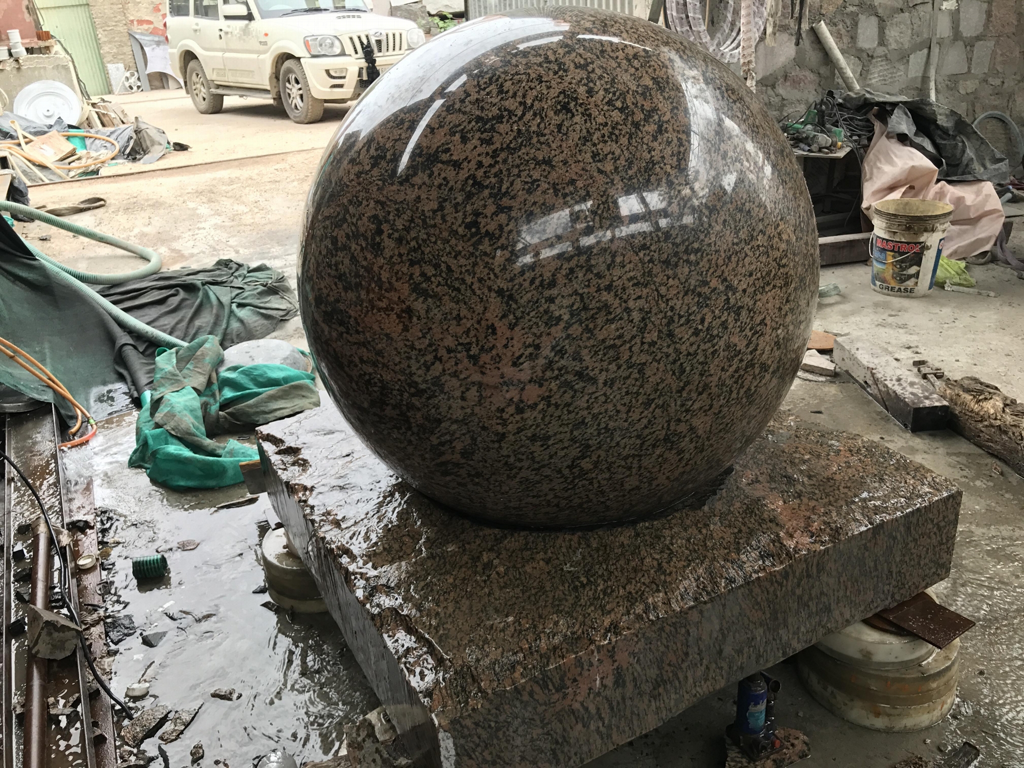 Rolling Ball Fountain,Revolving Sphere