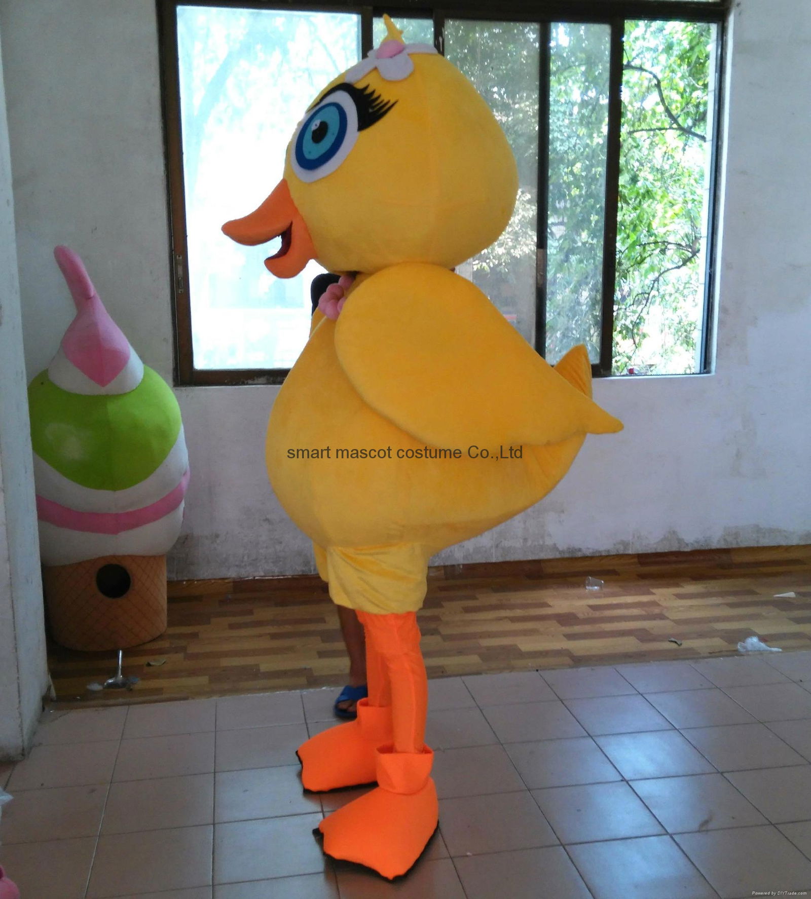 chicken mascot 