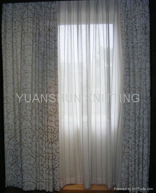 CURTAIN WITH FLOCKING