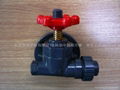 The plastic valves  2