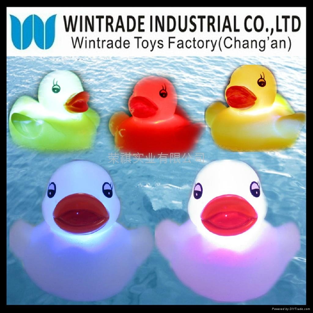 LED Flashing Rubber Duck  2