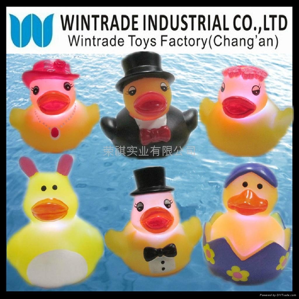 LED Flashing Rubber Duck  3