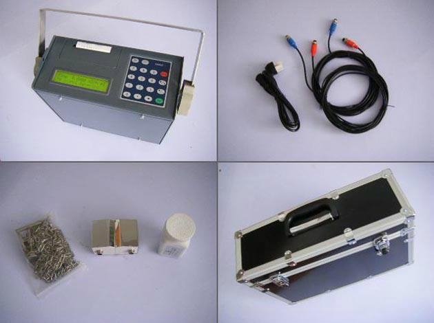 Porable ultrasonic flow meter with built-in printer 1