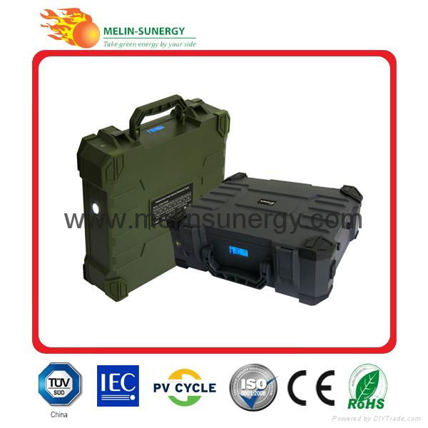 Portable Suitcase solar generator 4