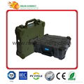 Portable Suitcase solar generator 4