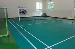 Movable badminton floor mat