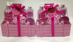 Good quality Flower & Dandelion Bath Gift Set for women