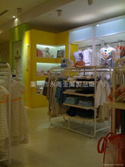 Children's clothing display rack