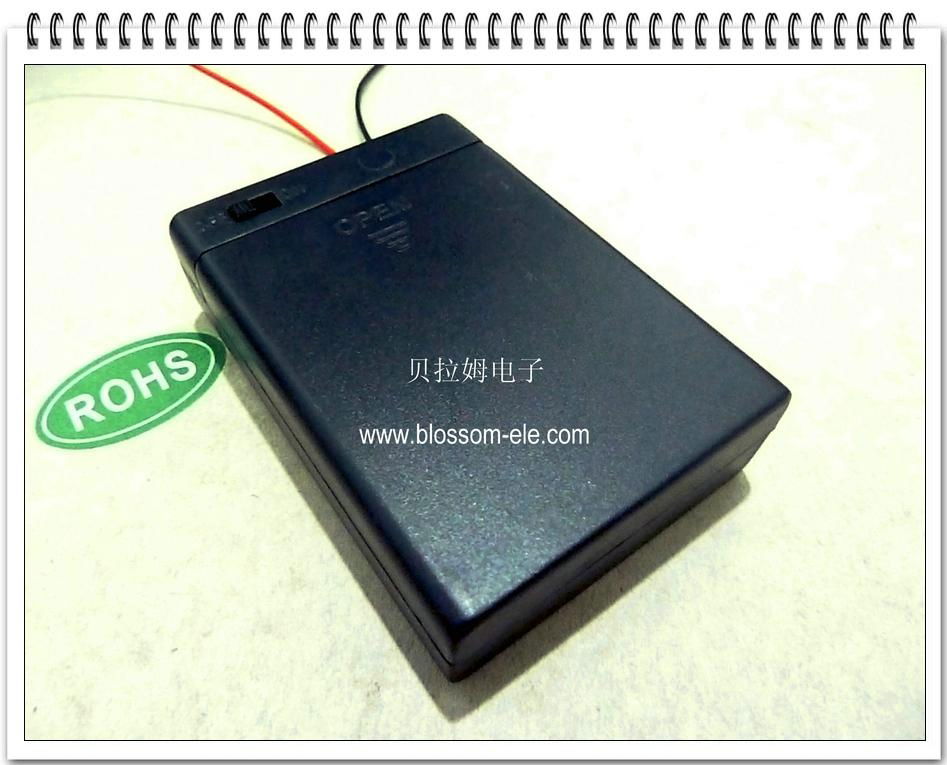 三節五號帶蓋帶開關安全電池盒(開關蓋子同側)