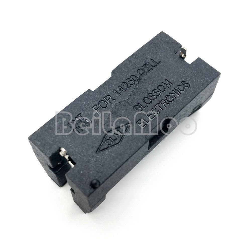 14250,1/2AA Battery Holder with Thro-Hole PC Pins 5