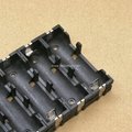 21700可拼接組合式焊孔電池盒-串聯