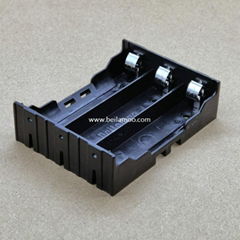 THREE 18650 Battery Holder with Thro Hole Mount (PC PINS)