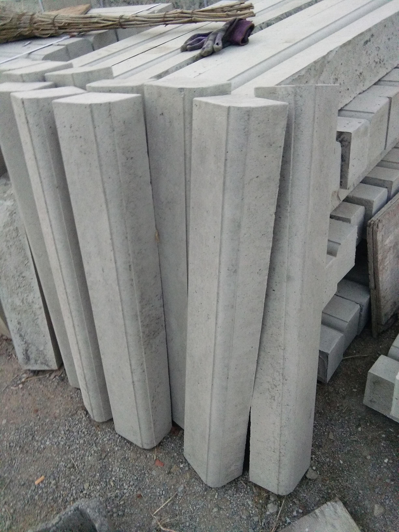 山东济南水泥混凝土路沿石批发支持定制100*15*12