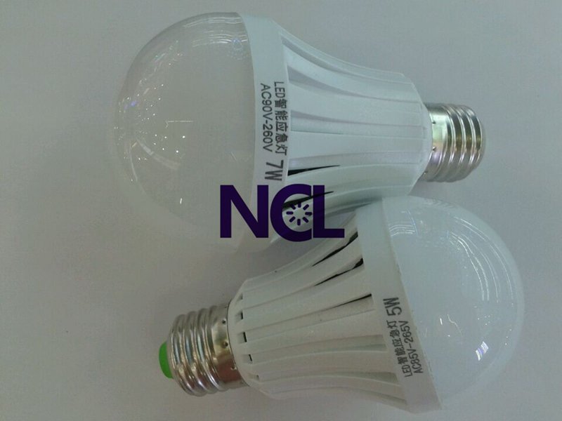LED智能充電球泡燈9W  應急節能 2