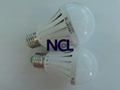 LED智能充电球泡灯9W  应急节能 5