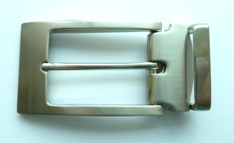Brushed Nickel Metal Belt Pin Buckles 2