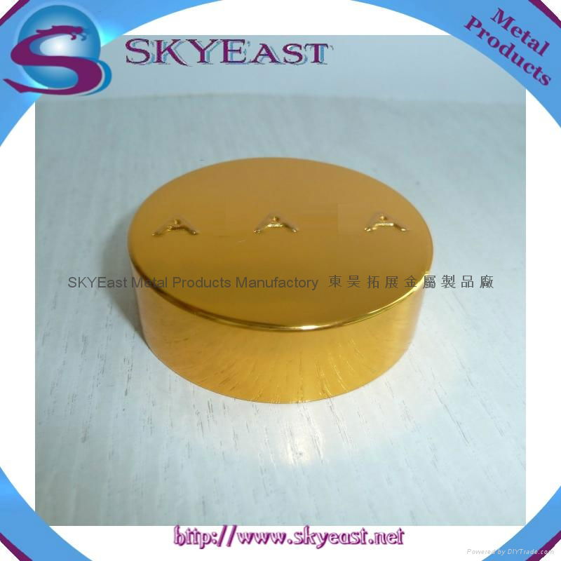 Gold Raised Logo Oxidization Aluminum Bottle Caps with Screw PP Inner 4