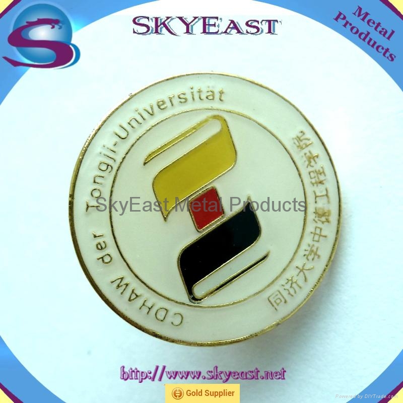 Shiny Gold Enamel Logo Round Metal Pin Badges