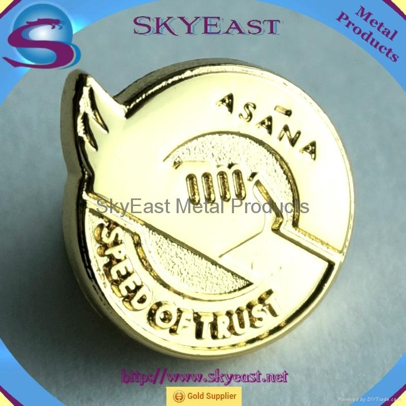  Customized Engraved Logo Metal Pin Badges 2