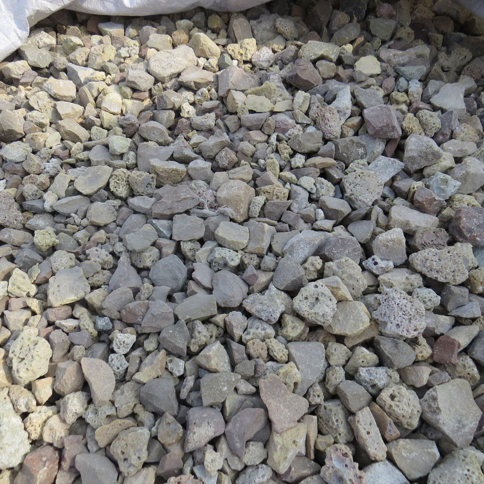 premelted synthetic slag for steelmaking various grades high quality 3