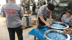 YRT100 turntable bearing manufacturer P4 precision
