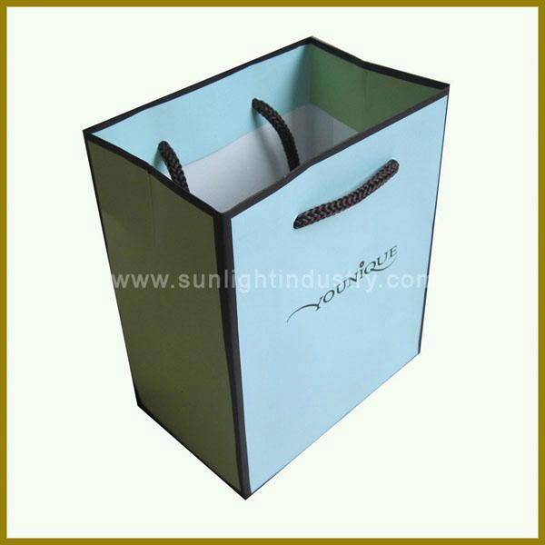 jewelry paper gift bag with ribbon handle 3