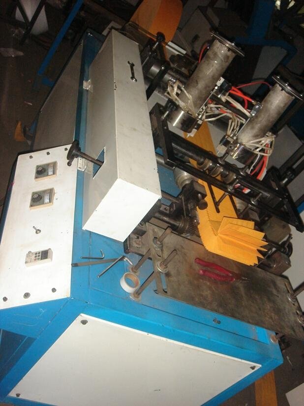 panel filter pleating gluing machine  4