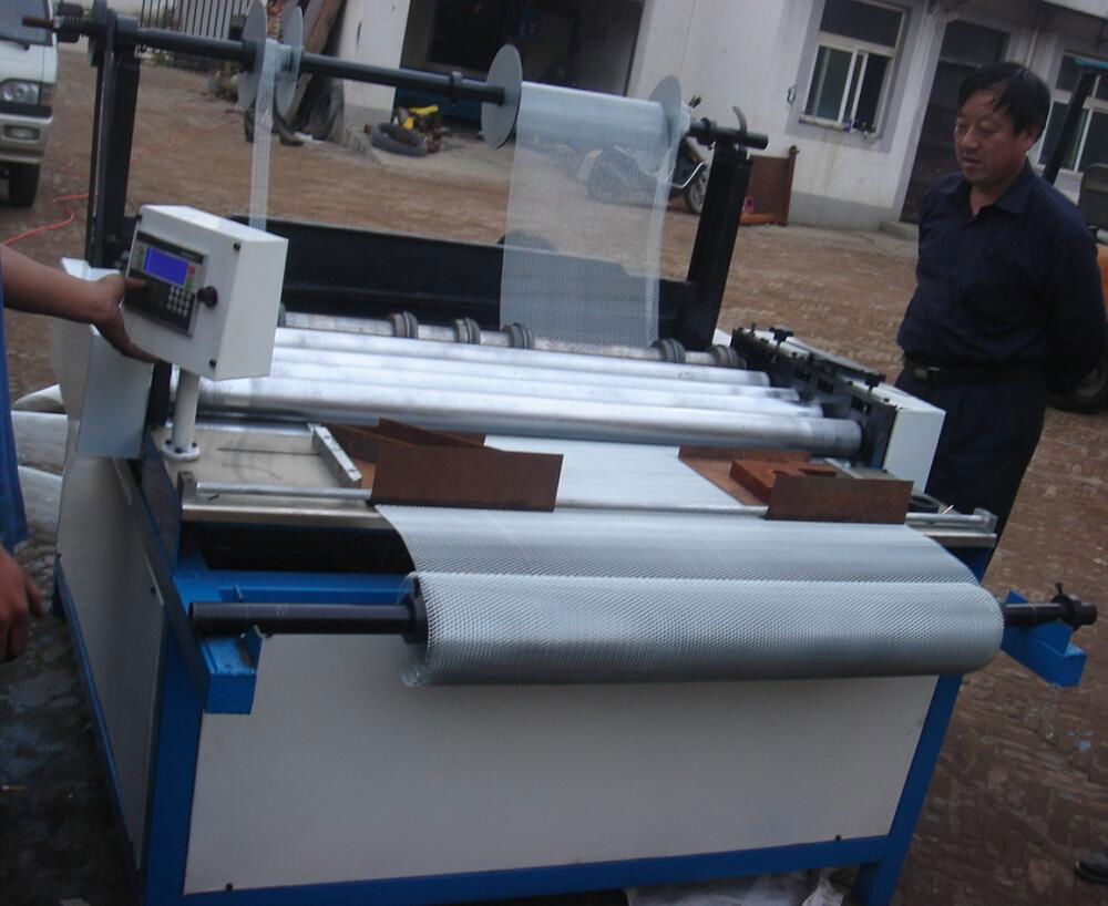 1250 mm Automatic filter mesh slitting cutting and rolling machine  5
