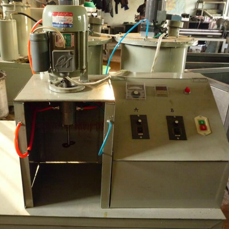 semi-automatic PU casting machine for air filter  3