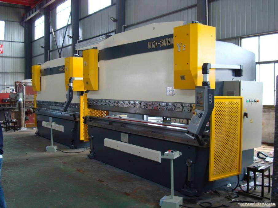 CNC bending machine