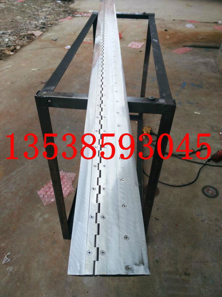 Foam horizontal cutting machine guard blade