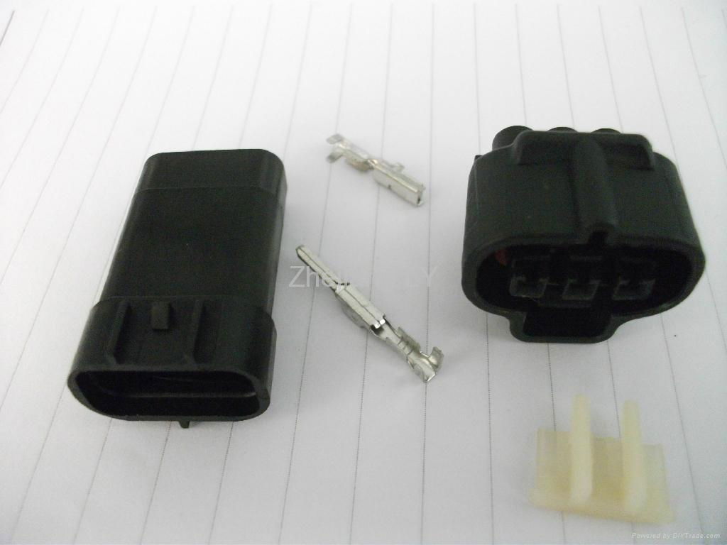 AMP/Tyco auto wire connector