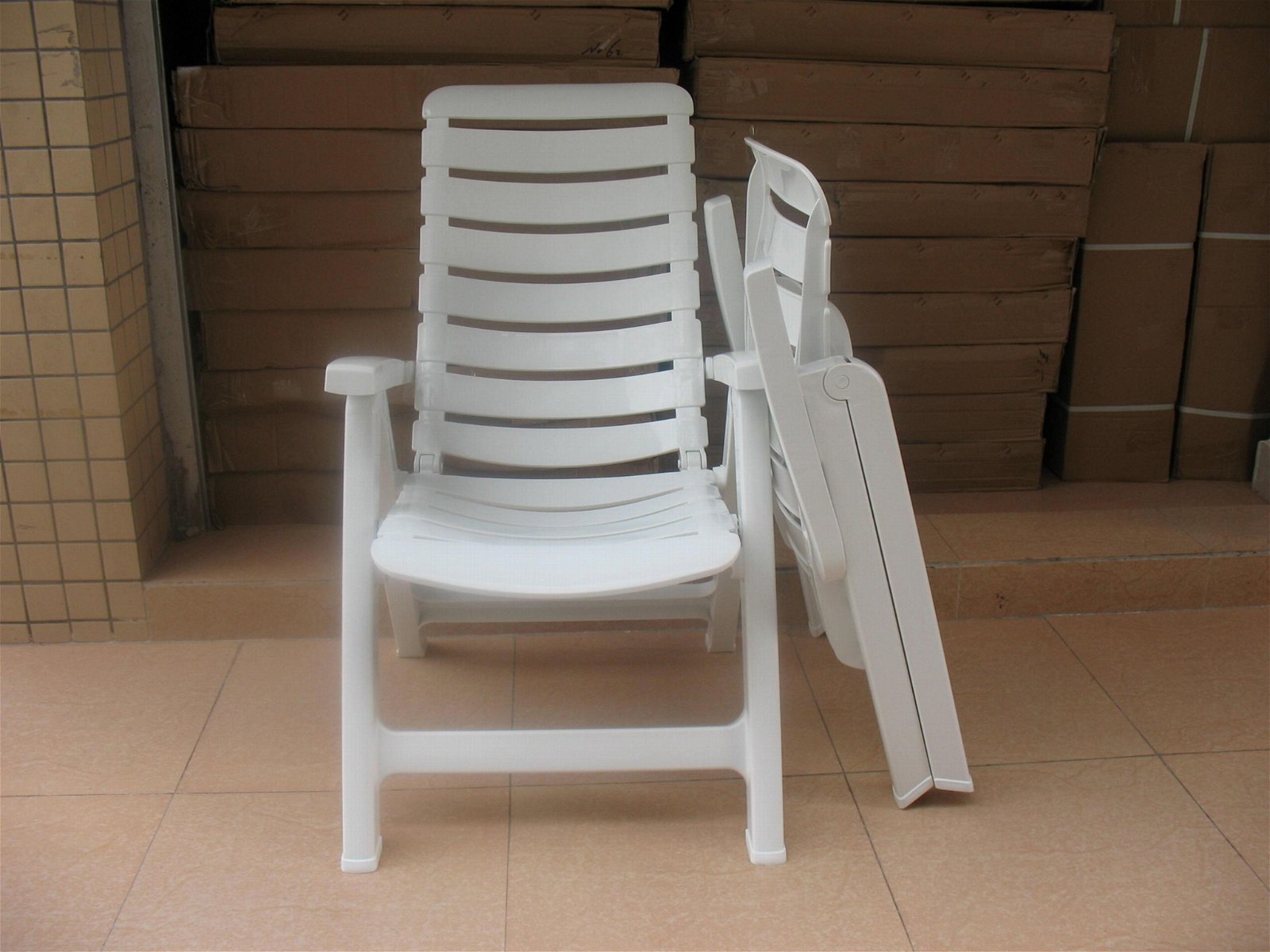 供应塑料折叠椅B2318 5