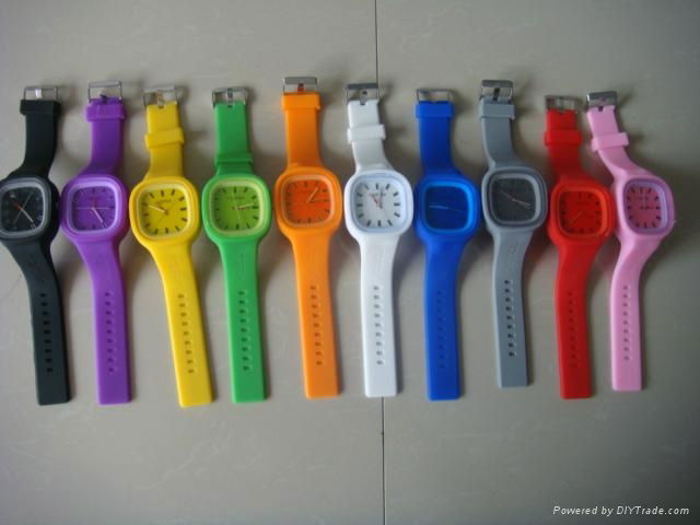 custom logo watch silicone jelly watch with LED flashing light for US market 5