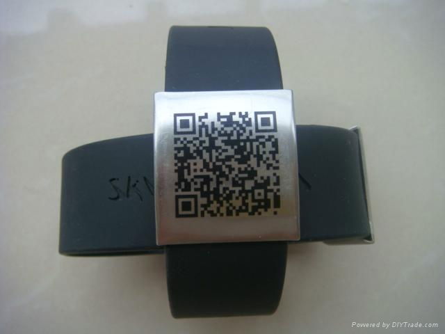  Unique QR Code silicone bracelet with metal plate 3