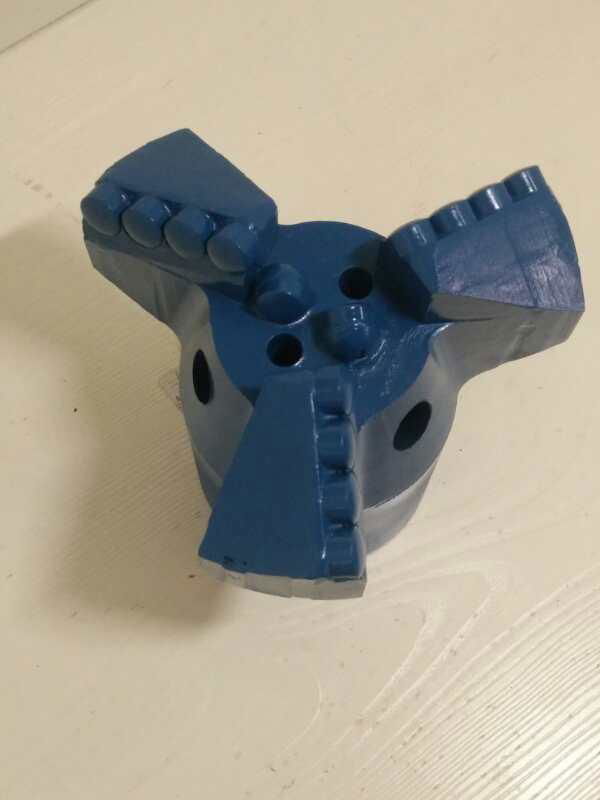 PDC drill bit  4